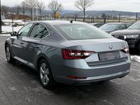 Gebraucht Skoda Superb Ambition 150 PS (110 kW) 2015 Grau Limousine