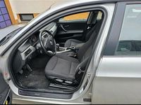 Gebraucht BMW 318 123 PS (90 kW) 2007 Silber Limousine