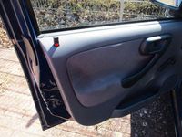 Gebraucht Opel Combo 65 PS (47 kW) 2004 Blau Van / Kleinbus