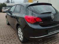 Gebraucht Opel Astra Design Edition 165 PS (121 kW) 2015 Schwarz Limousine