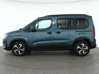 Neu Peugeot Rifter GTi 131 PS (96 kW) 2025 Grün Van / Kleinbus