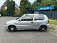 Gebraucht VW Polo 50 PS (36 kW) 1998 Silber Kleinwagen