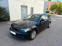 Gebraucht BMW 116 115 PS (84 kW) 2010 Schwarz Kleinwagen