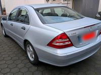Gebraucht Mercedes C180 143 PS (105 kW) 2006 Silber Limousine