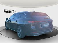 Gebraucht VW Passat Business 150 PS (110 kW) 2024 Grenadillschwarz Kombi