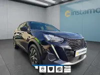 Gebraucht Peugeot e-2008 100 kW (136 PS) 2021 Schwarz SUV