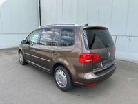 Gebraucht VW Touran Highline 170 PS (125 kW) 2012 Braun Van / Kleinbus