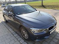 Gebraucht BMW 320 184 PS (135 kW) 2013 Grau Limousine