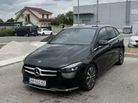 Gebraucht Mercedes B180 116 PS (85 kW) 2021 Schwarz Kleinwagen