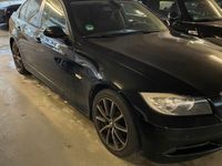 gebraucht BMW 318 EZ 05/2007, 145K KM, 6500€ - sehr guter Zustand, mit TÜV