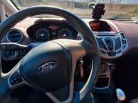 Gebraucht Ford Fiesta Trend 82 PS (60 kW) 2009 Rot Kleinwagen