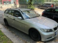Gebraucht BMW 320 163 PS (119 kW) 2006 Silber Kombi