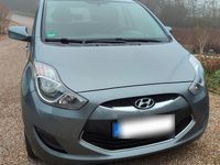 Gebraucht Hyundai ix20 90 PS (66 kW) 2014 Grau Kleinwagen
