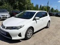 Gebraucht Toyota Auris 90 PS (66 kW) 2013 Weiß Limousine