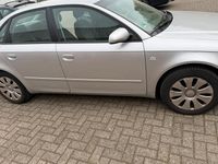 Second-hand Audi A4 130 CP (95 kW) 2007 Argintiu Berlinǎ