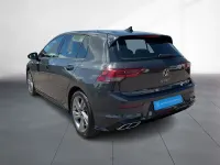 Gebraucht VW Golf VIII R-line 131 PS (96 kW) 2024 Grau Limousine