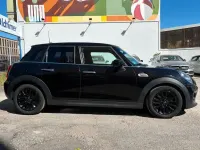 Usata Mini ONE 102 CV (75 kW) 2019 Nero Utilitaria