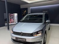 Gebraucht VW Touran 150 PS (110 kW) 2023 Silber Van / Kleinbus