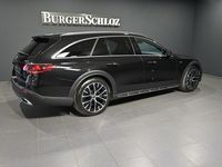 Gebraucht Mercedes E300 Avantgarde 313 PS (230 kW) 2025 Metalliclack obsidianschwarz Limousine