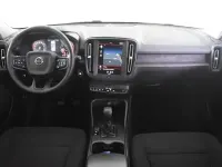 Gebraucht Volvo XC40 Momentum 129 PS (94 kW) 2021 Grau SUV