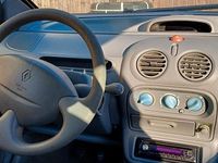 Gebraucht Renault Twingo 58 PS (42 kW) 2005 Silber Kleinwagen