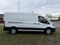 Gebraucht Ford Transit Trend 131 PS (96 kW) 2023 Weiß Van / Kleinbus
