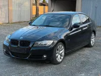 Gebraucht BMW 318 143 PS (105 kW) 2011 Schwarz Limousine