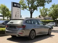 Gebraucht BMW 320 Shadowline 190 PS (139 kW) 2024 Skyscraper grau metallic Kombi