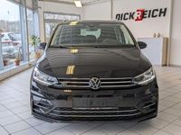 Gebraucht VW Touran Highline 150 PS (110 kW) 2025 Grenadillschwarz metallic Van / Kleinbus