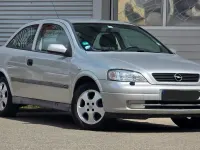 Używany Opel Astra 75 KM (55 kW) 1999 Srebrny Hatchback