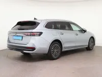 Gebraucht VW Passat Elegance 193 PS (141 kW) 2025 Silber Kombi