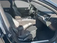 Gebraucht Volvo V60 Plus 197 PS (144 kW) 2025 Blau Kombi