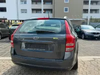 Używany Kia Ceed 116 KM (85 kW) 2011 Szary Hatchback