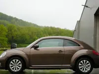 Używany VW Beetle Design 105 KM (77 kW) 2013 Brązowy Hatchback