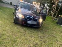 Gebraucht BMW 320 143 PS (105 kW) 2009 Blau Limousine