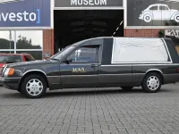 Gebraucht Mercedes E230 132 PS (97 kW) 1992 Schwarz