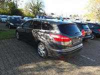 Gebraucht Ford Focus Titanium 125 PS (91 kW) 2016 Grau Kombi