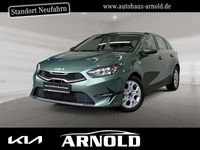 Gebraucht Kia Ceed Vision 140 PS (102 kW) 2024 Experience grün (metallic) Kleinwagen