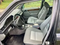 Gebraucht Mercedes 300 147 PS (108 kW) 1992 Schwarz Limousine