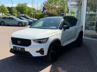 Nowe Volvo XC40 Plus 163 KM (119 kW) 2026 Biały SUV