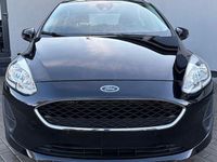 Gebraucht Ford Fiesta Trend 101 PS (74 kW) 2018 Iridiumschwarz metallic Limousine