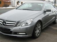 Gebraucht Mercedes E350 Avantgarde 265 PS (194 kW) 2012 Palladiumsilber metallic Coupé