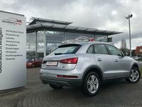 Gebraucht Audi Q3 Design 184 PS (135 kW) 2016 Florettsilber metallic (metallic) SUV