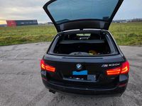 Gebraucht BMW 530 244 PS (179 kW) 2010 Schwarz Kombi