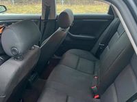 Gebraucht Audi A4 131 PS (96 kW) 2001 Grau Limousine