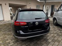Gebraucht VW Passat Highline 239 PS (175 kW) 2016 Schwarz Kombi