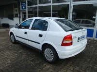 Gebraucht Opel Astra 90 PS (66 kW) 2010 Weiß Limousine