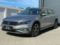 Gebraucht VW Passat Alltrack 200 PS (147 kW) 2023 Silber Kombi