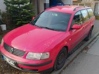 Gebraucht VW Passat Basis 101 PS (74 kW) 1999 Rot Kombi