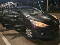 Gebraucht Peugeot 207 Urban Move 95 PS (69 kW) 2011 Schwarz Limousine